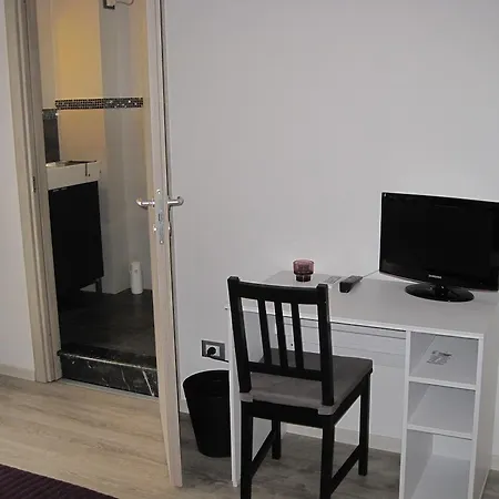 فندق مبيت وإفطار Amari 58