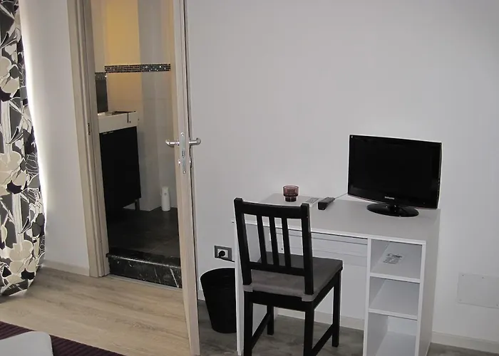 فندق مبيت وإفطار Amari 58